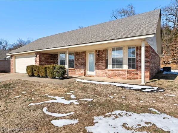 1105 Taos Dr, Van Buren, AR 72956