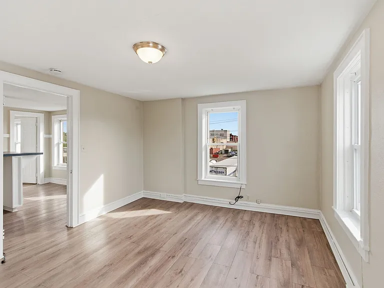 293-299 Clemente Street — Photo 6