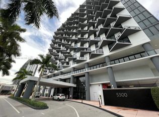 5300 Paseo Blvd #1902, Miami, FL 33166