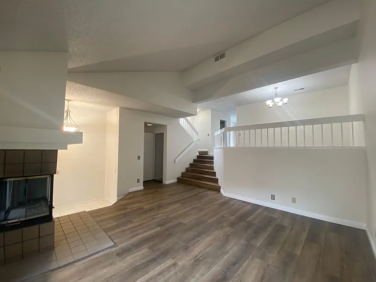 17 Rock Cliff Pl — Photo 9