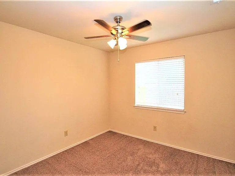 605 Elder Way — Photo 15