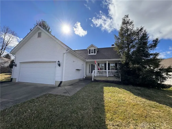 212 Morgan Cir, Oxford, OH 45056