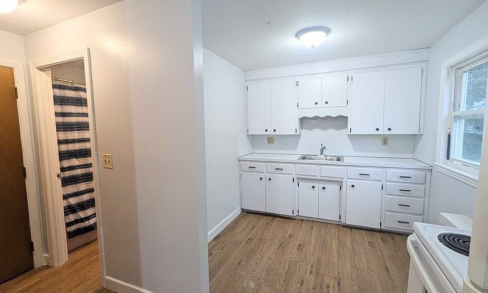 28 Baker St APT 1B, Foxboro, MA 02035 Zillow