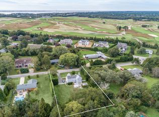 48 Country Club Dr, Southampton, NY 11968