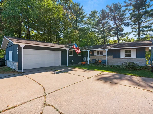 540 Park Ave, Waupaca, WI 54981