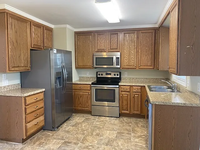 688 Dav Rd — Photo 3