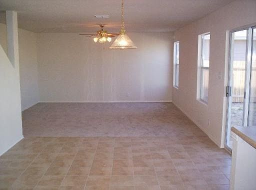 2nd image of 2734 Middleground