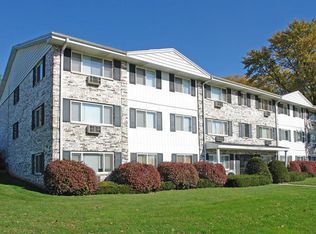 100 W Grove St #14, Burlington, WI 53105