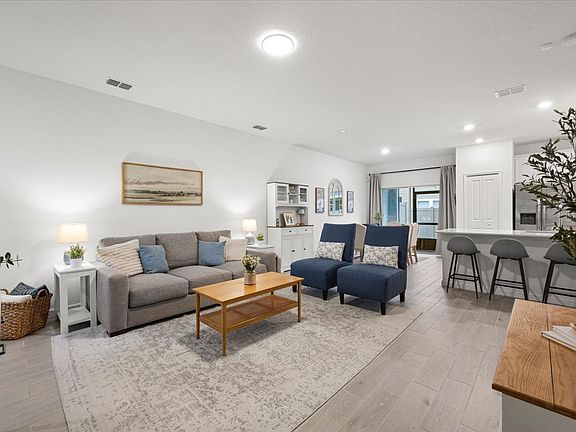 5th image of 90 Carmella Court St