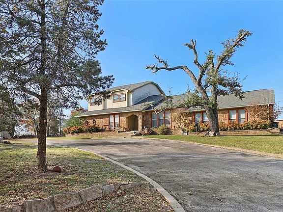 2nd image of 133 Vista Dr