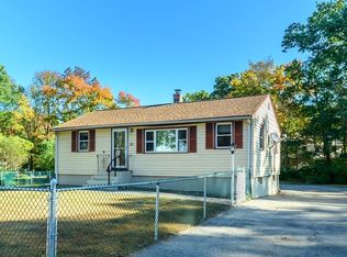 32 County Rd, Burlington, MA 01803