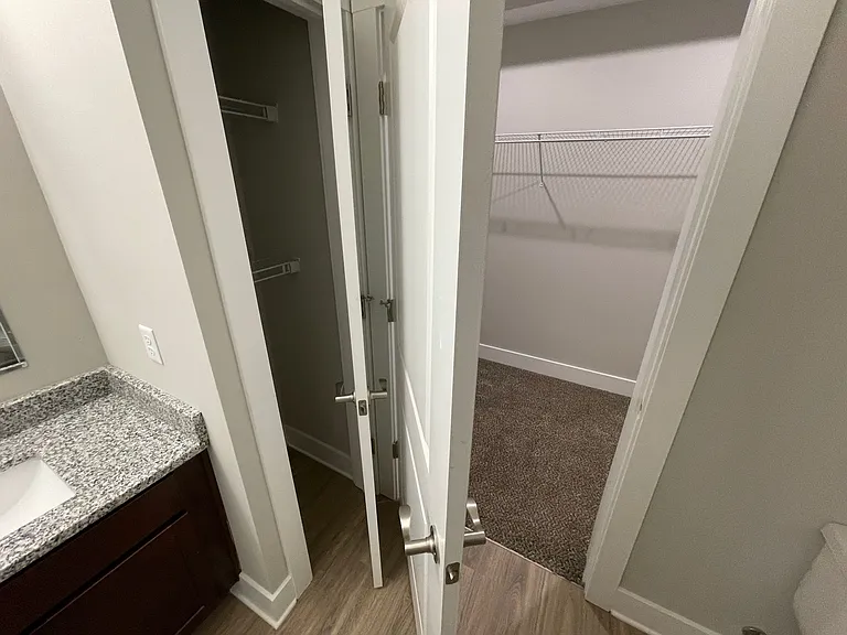 Preston Valley Apartments — Photo 16