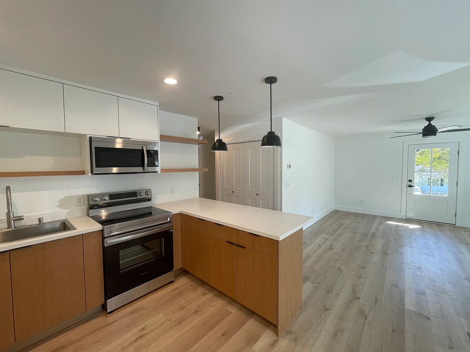 2339 Derby Dr — Photo 4