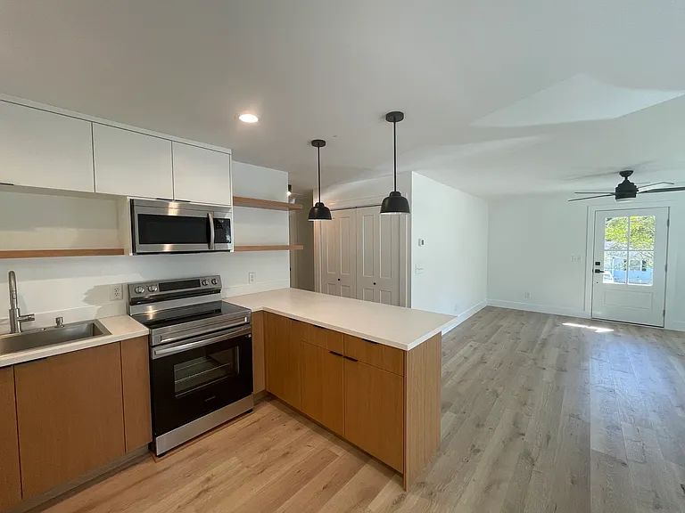 2339 Derby Dr — Photo 4
