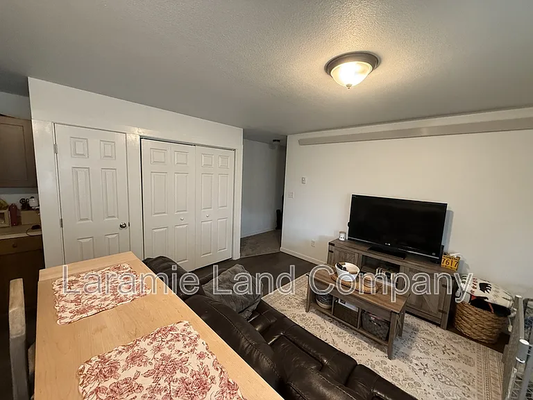 416 Hancock St #4 — Photo 14