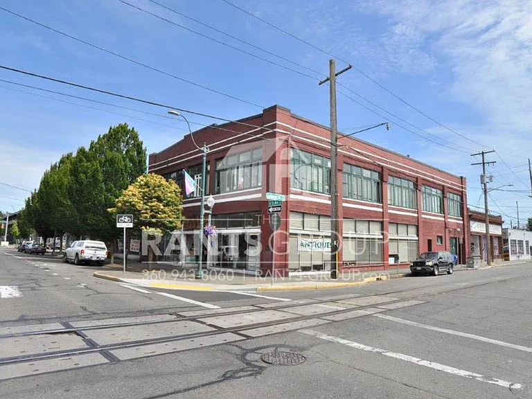 The Historic Kelley Building — Photo 16