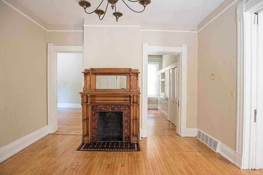 1st image of 1702 E Bradford Ave #1