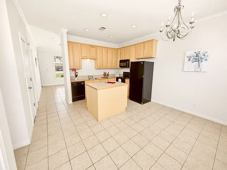 4000 Lake Beau Pre Blvd #14 — Photo 7