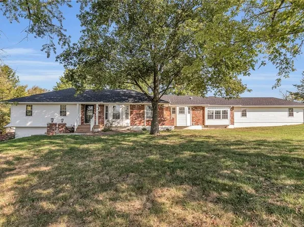 305 Fricke Rd, Bates City, MO 64011