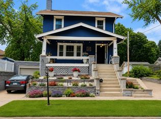 911 32nd St, Sioux City, IA 51104
