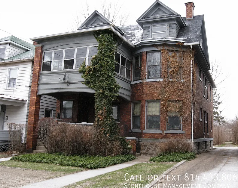 3 bed, 1.0 bath, $900 — Photo 2