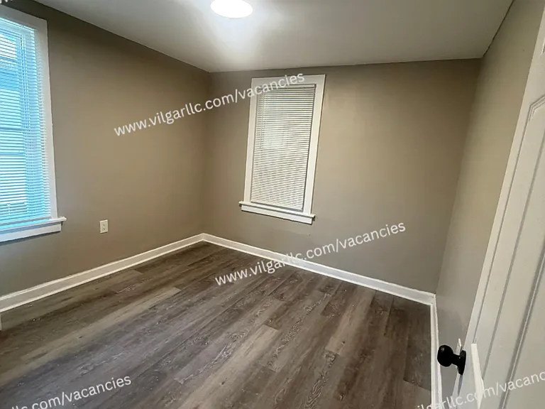 1712 Carolina St — Photo 17