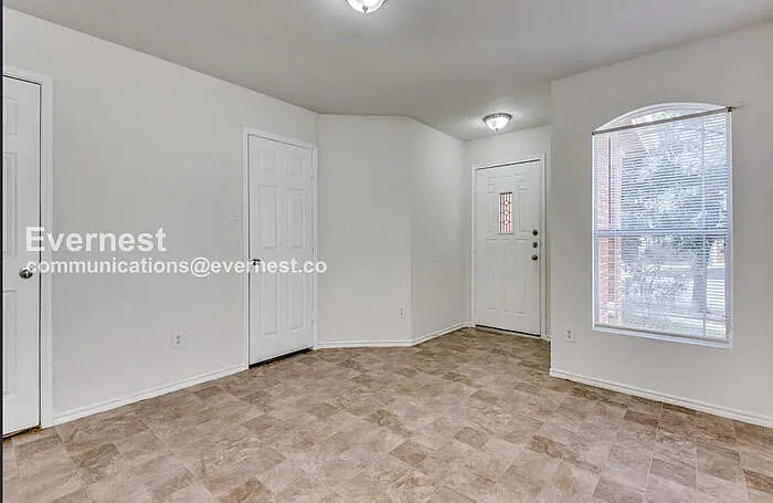 5636 Liberton Ln — Photo 5