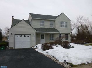 2013 Deerfield Dr, Bensalem, PA