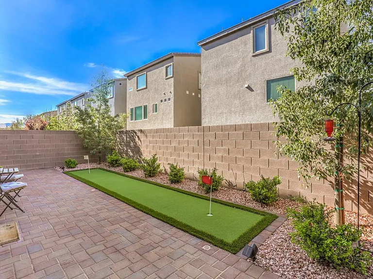 8086 Misty Canyon Ave — Photo 30