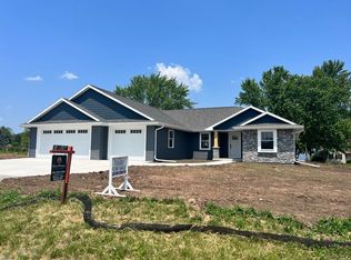 3392 Kelsea Way, Oshkosh, WI 54904