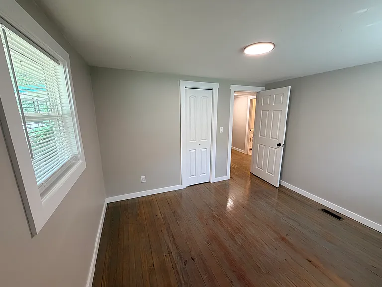 185 E Wilhemenia St — Photo 7
