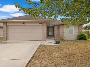 2462 W Cedar Creek Dr, Springfield, MO 65803