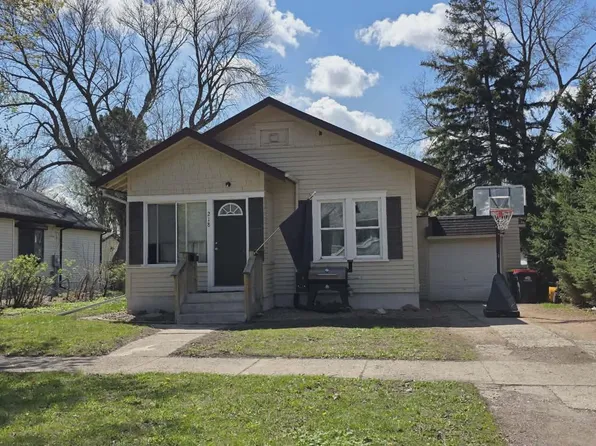 218 W Broadway St, Redwood Falls, MN 56283