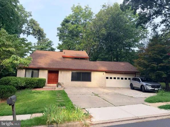 5340 Aylor Rd, Fairfax, VA 22032