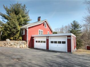 921 Baldwin Rd, Woodbridge, CT 06525