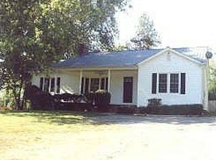 5845 Reinhardt College Pkwy, Waleska, GA 30183