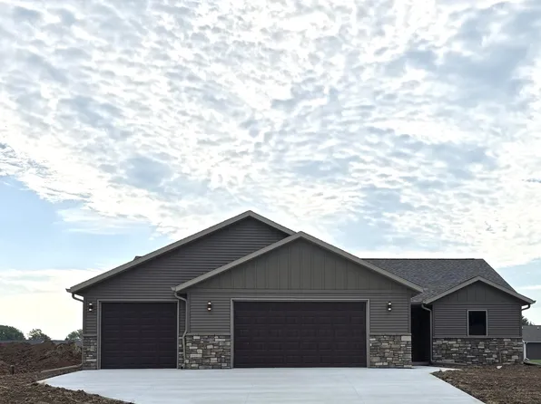 N6047 Westhaven Dr, Fond Du Lac, WI 54937