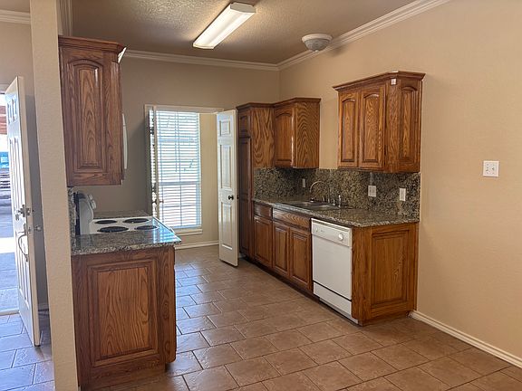 2nd image of 965 Underwood Rd