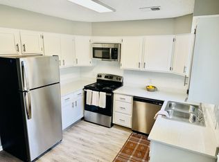 757 SW Lemans Ln #757, Lees Summit, MO 64082