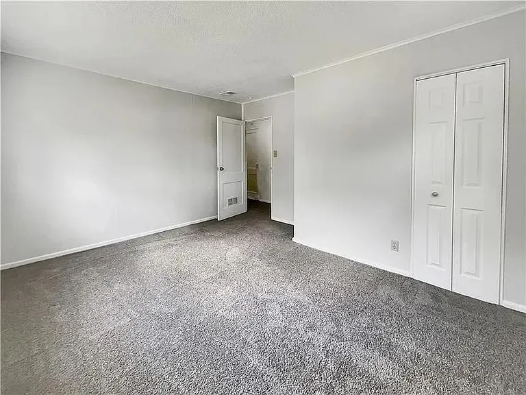 1202 Clifton Ave — Photo 13
