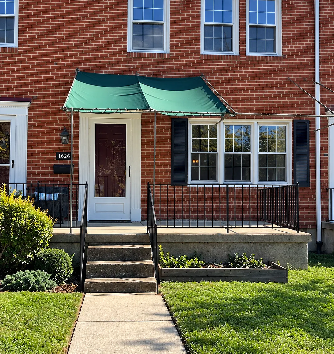 3 bed, 1580 sqft, $2,300 — Photo 1