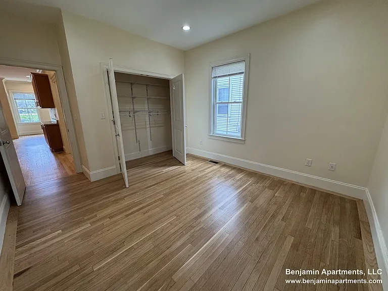 25 Lothrop St #2 — Photo 11