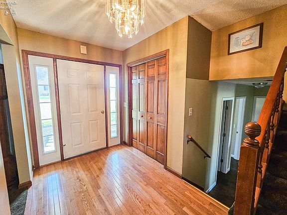 5th image of 1440 W Cole Rd