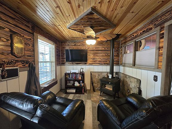 3rd image of 7557 County Road 408
