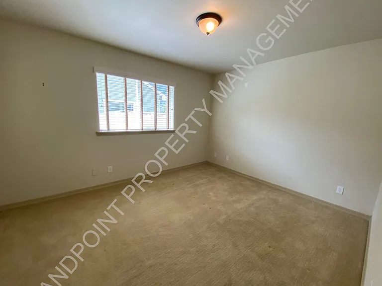 310 Huppert Ln — Photo 15