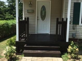 90 Britton St, Chicopee, MA 01020