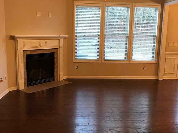 Gas fireplace
