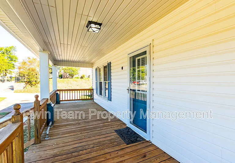 4715 S Lee St — Photo 34