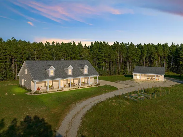 1823 Log Cabin Rd, Beaverdam, VA 23015