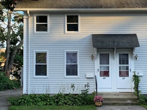 25 B St #25, Northbridge, MA 01534